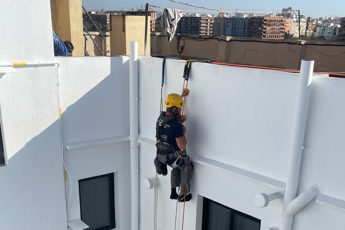 Trabajos verticales para comunidades de propietarios en Valencia